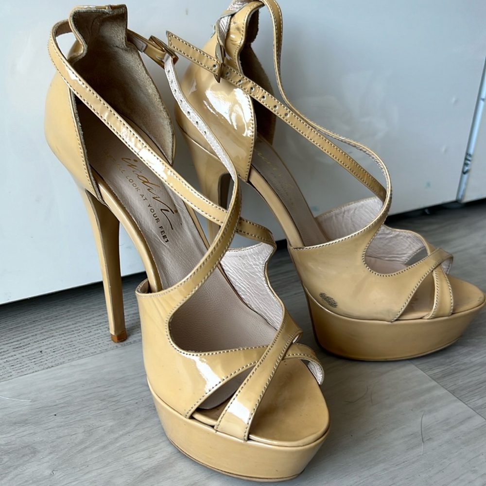 Ankle cross platform heel